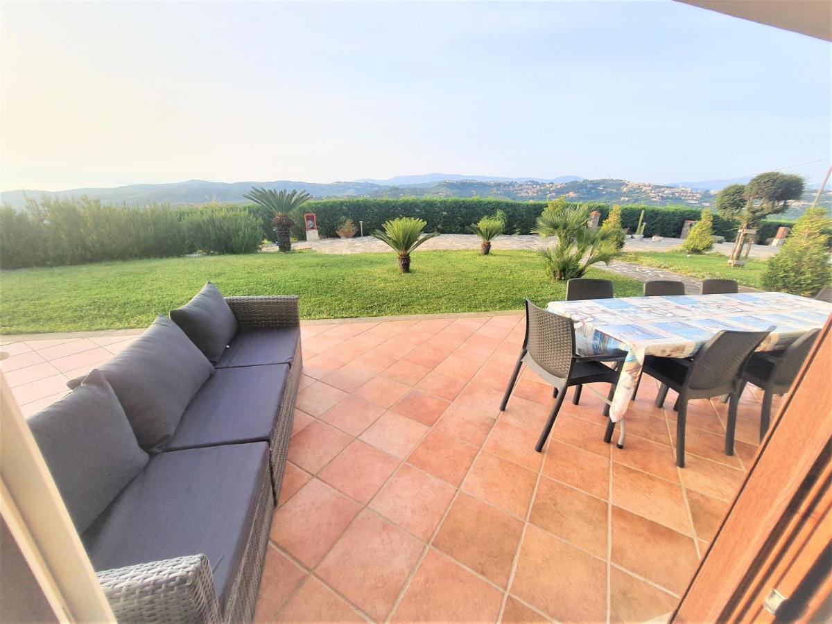 Casa Vacanza Villa Aurora Laureana Cilento Екстер'єр фото