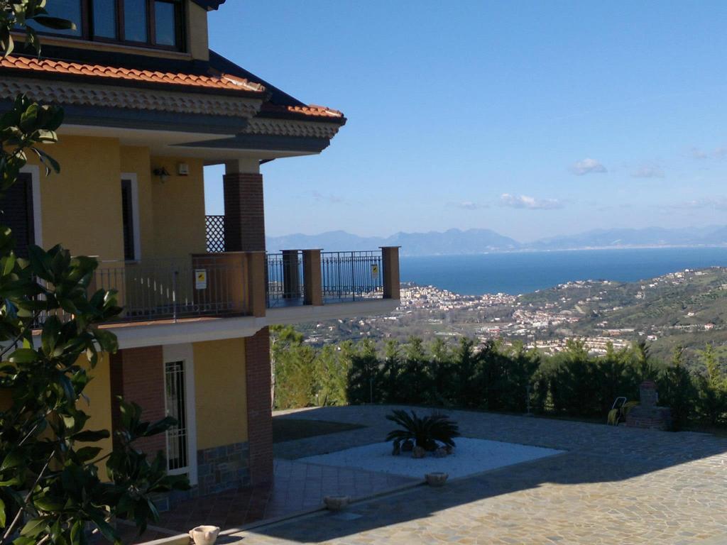 Casa Vacanza Villa Aurora Laureana Cilento Екстер'єр фото