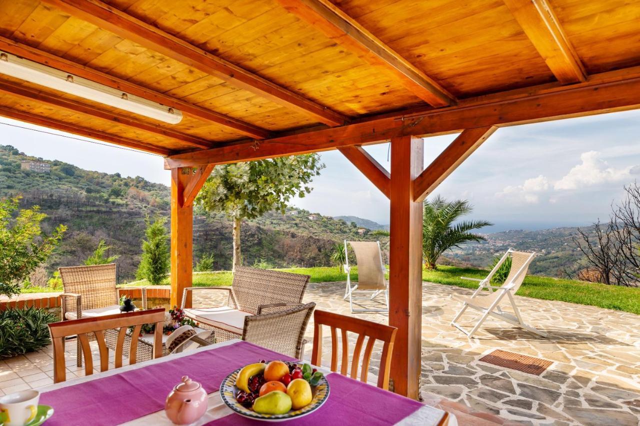 Casa Vacanza Villa Aurora Laureana Cilento Екстер'єр фото