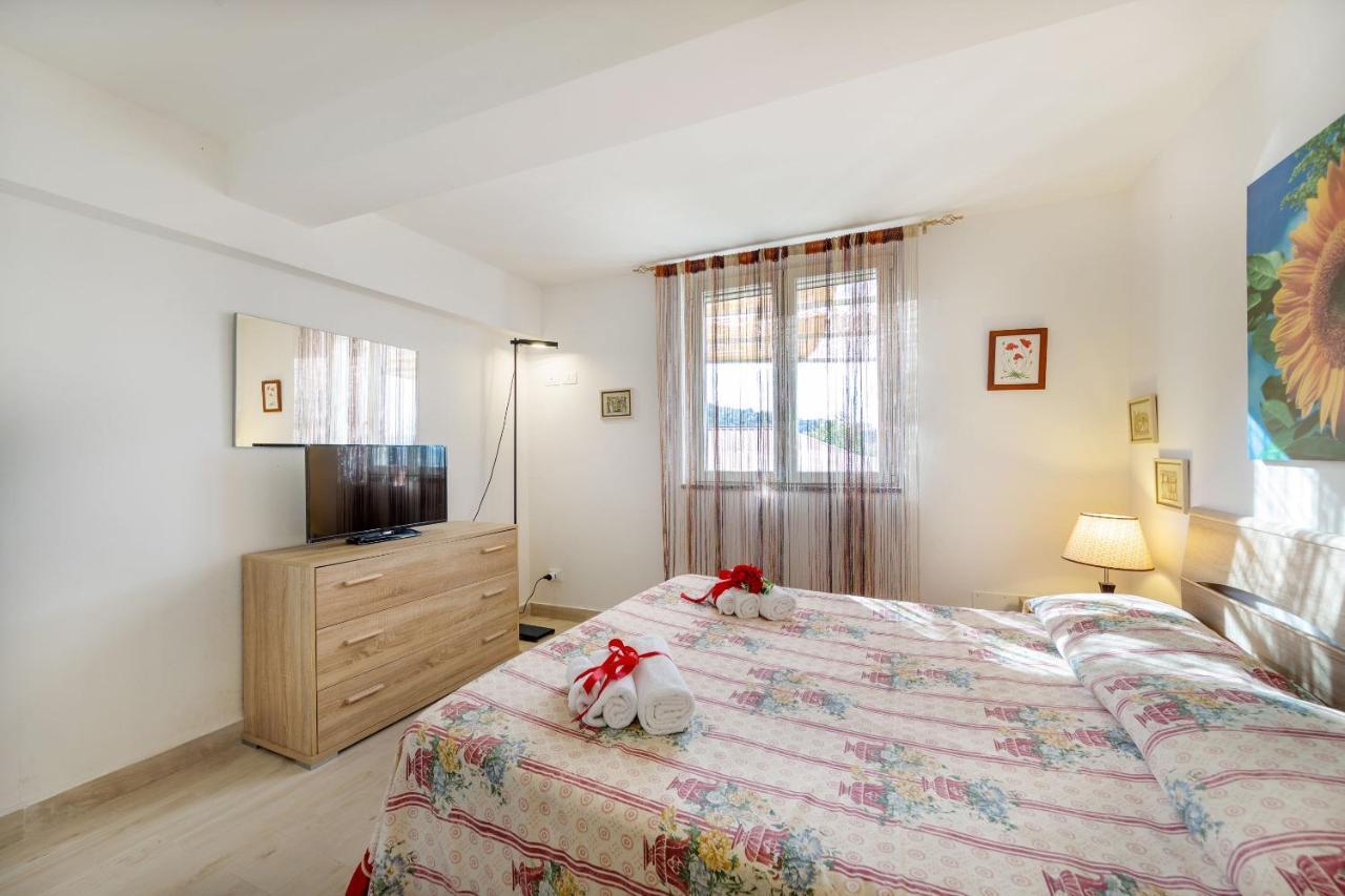 Casa Vacanza Villa Aurora Laureana Cilento Екстер'єр фото