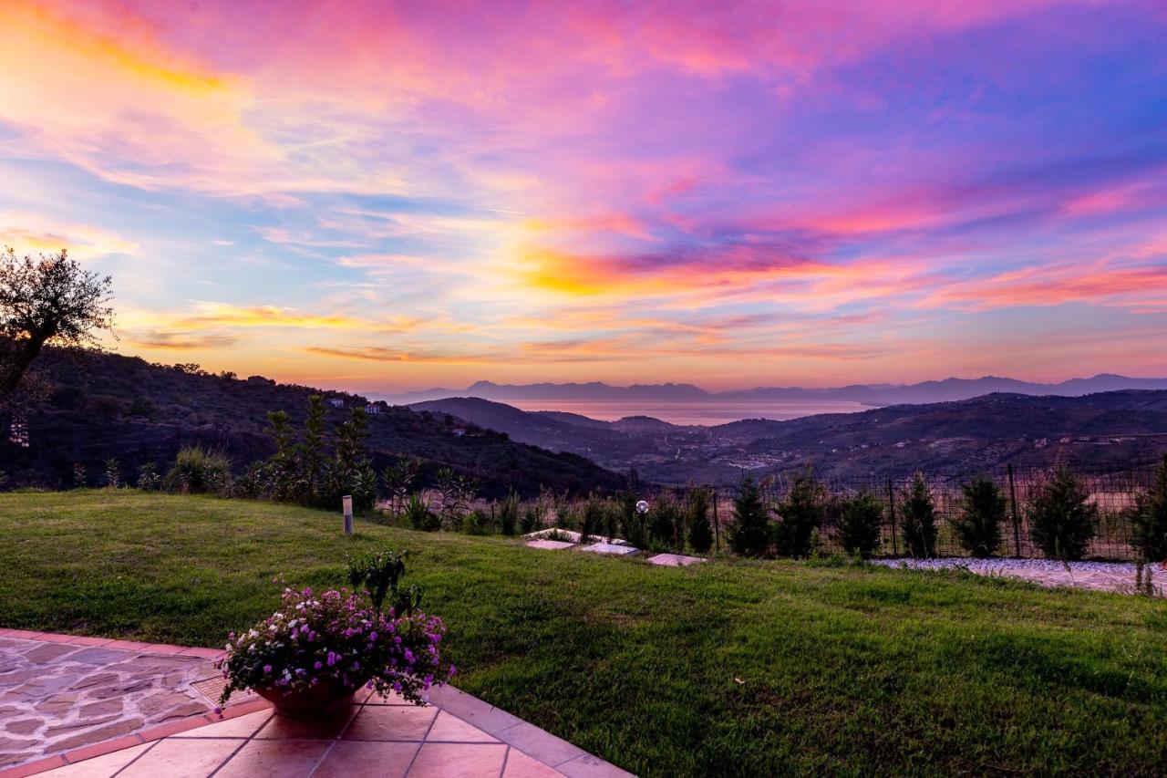 Casa Vacanza Villa Aurora Laureana Cilento Екстер'єр фото